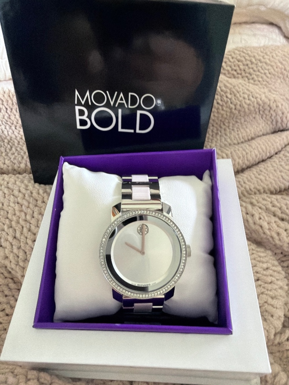 Movado Bold Women’s Swiss Watch MB.01.3.14.1749S Crystal Bezel Blush/Silver
